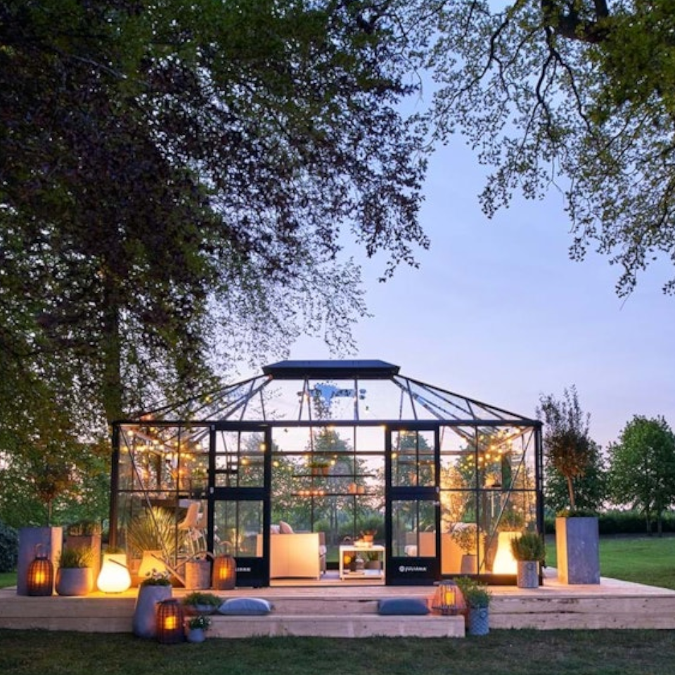 Juliana Große Gewächshäuser