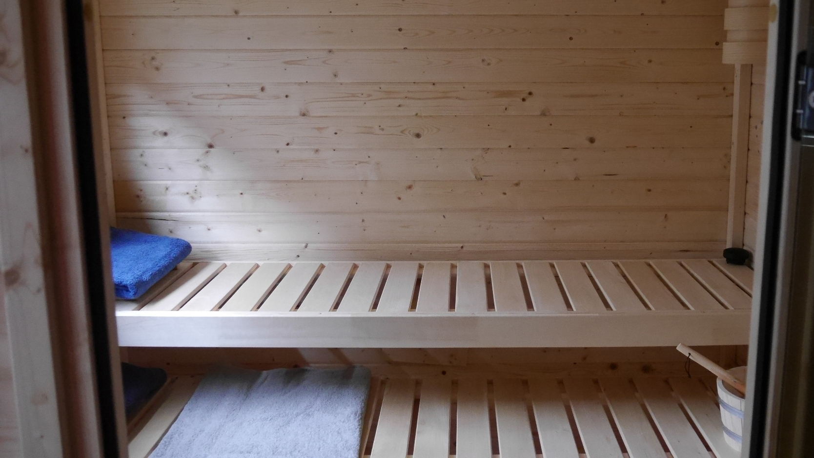 Karibu Woodfeeling Gartensauna Suva 2 Teaser Bild 2