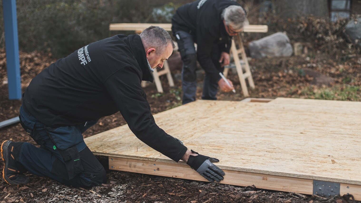 Bodenmontage im Gartenhaus