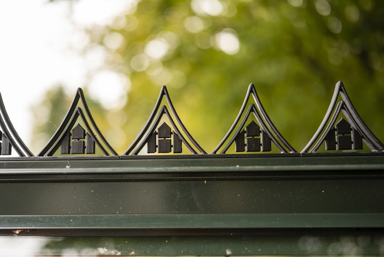 Juliana Firstverzierung für Gewächshaus Icon Gartenhaus 6 & 8 - 8,6 m² / 13,0 m²